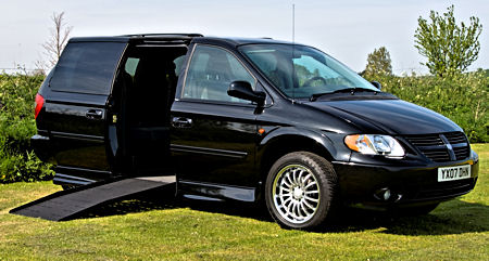 Click image for a larger view of the Dodge Caravan Ramp van by Rollx